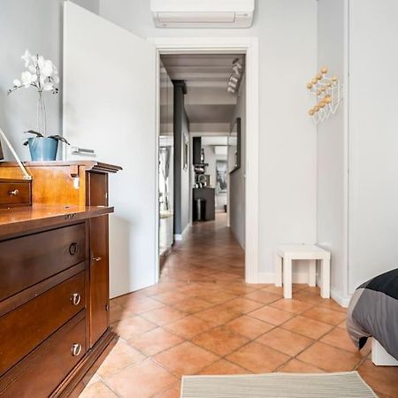 L'Atelier Del Centro: Tra Design, Storia E Fascino Apartment Brescia Bagian luar foto